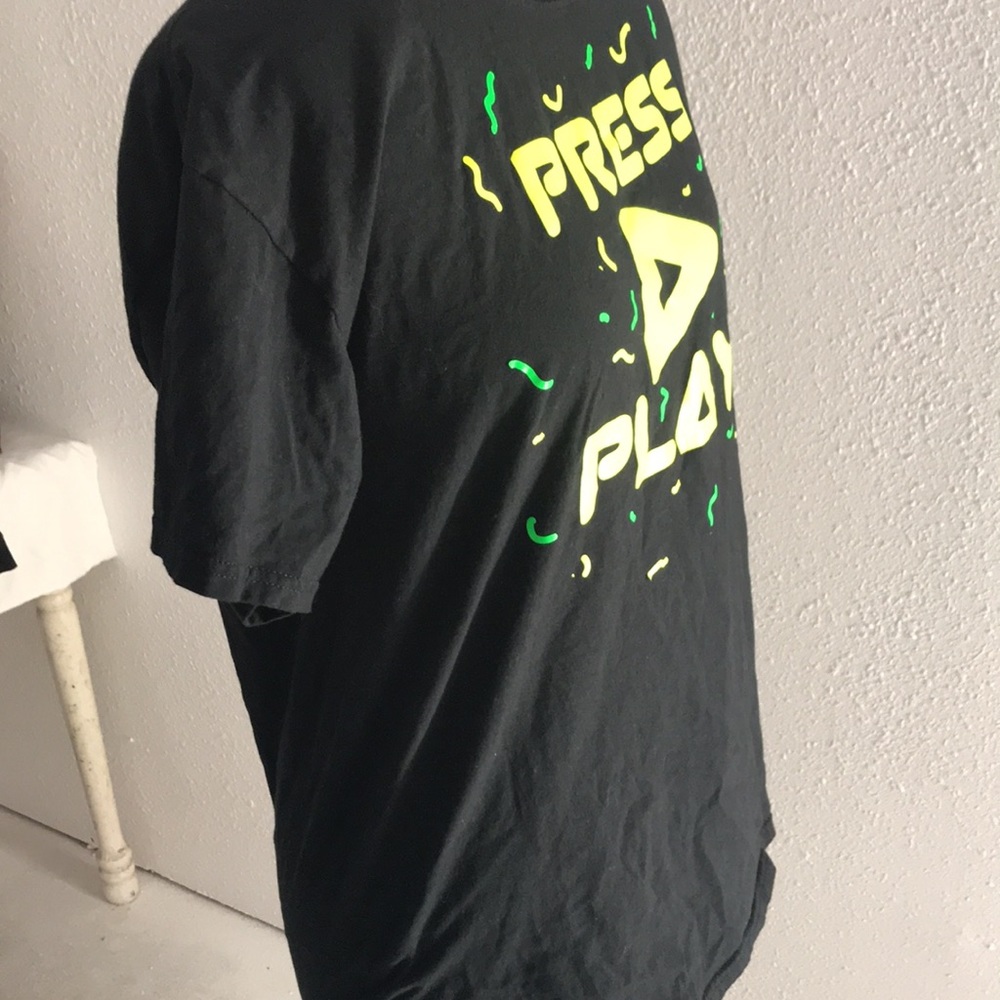 Ladies “Press Play” Take Action T-shirt Size M - Picture 7 of 7